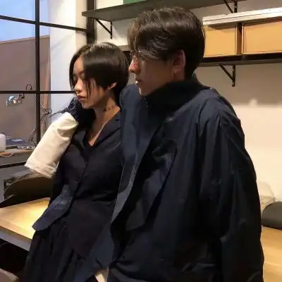 真人情侣头像帅气冷漠民