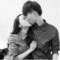  qq头像久伴他女生