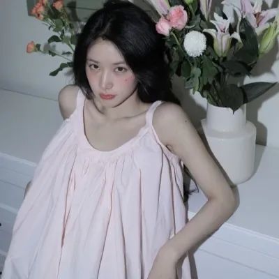  女生头像别把我放在心里,我讨厌人多的地方