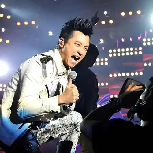 庾澄庆回应好声音50w转腚费承认李玟被针对,话里有话 庾澄庆回应好声音50w转腚费承认李玟被针对,话里有话