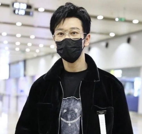  力破婚变传闻baby与黄晓明同穿情侣装,隔空撒糖秀恩爱
