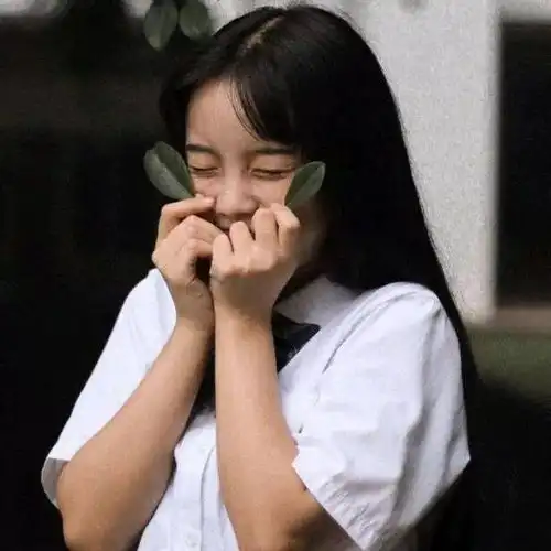 情侣头像不是水印女乘客