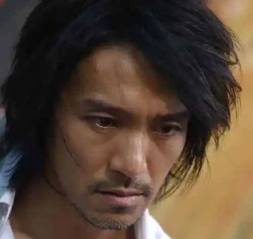 周星驰头像情侣朝向