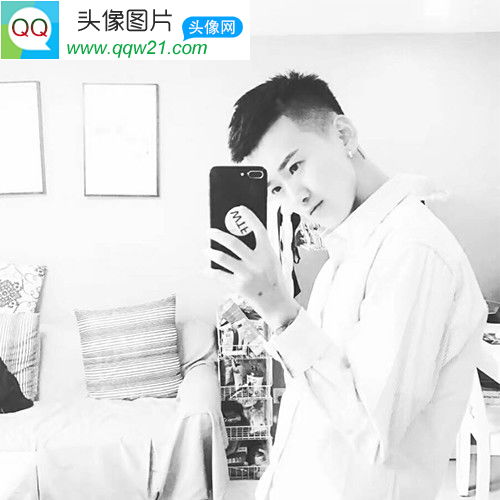  好看情侣头像图片一人一张真人,我们都能不被彼此拖累