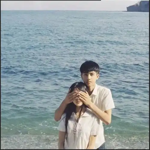  男生这样问你,明显他在想你,全中赶紧在一起