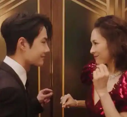  王一博合作周迅后再搭章子怡,年下感爆棚,粉丝求合作暗藏小私心