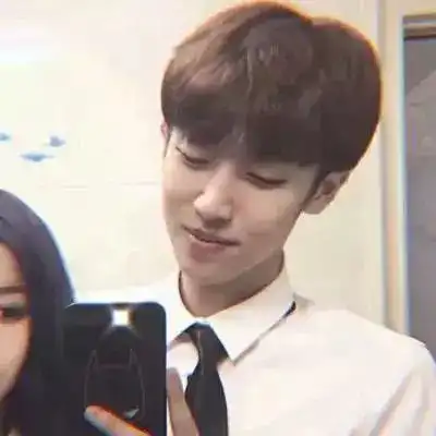  个性情侣头像我愿意为你等待