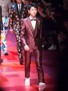  dolcegabbana搞事情让王俊凯献上第一次