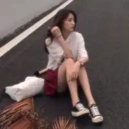 qq情侣头像双人的将就一