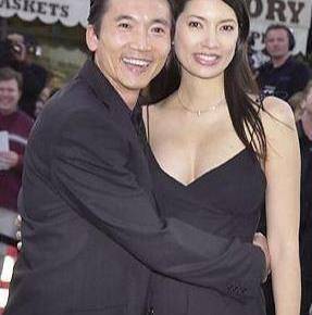  与李连杰功夫不相上下,被周星驰捧红娶港姐