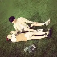 求一对好看的情侣头像一男一女,一左一右,不带字的 求一对好看的情侣头像一男一女,一左一右,不带字的