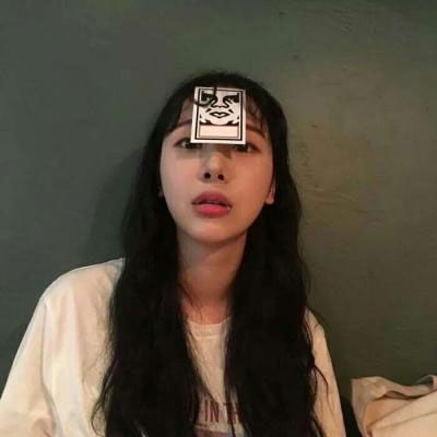  不明显情侣头像一男一女还没长大就老了