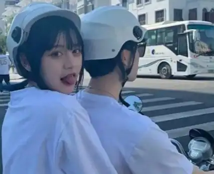  情侣签名一男一女简短有内涵暖心情侣签名一左一右