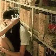 情侣头像两张配一对不明