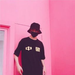  情侣头像青春有时候极为短暂,有时候却极为冗长