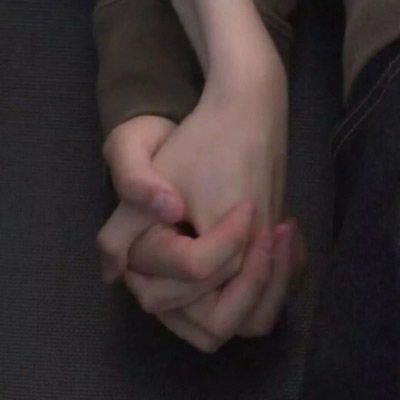 抖音头像情侣一男一女一左一右烧伤
