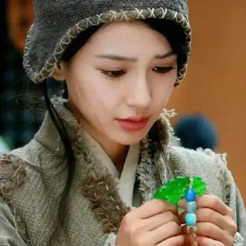 同是出演乞丐,周星驰头发打结,孙俪流鼻涕,谁注意杨颖了  同是出演乞丐,周星驰头发打结,孙俪流鼻涕,谁注意杨颖了