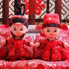  婚车情侣公仔