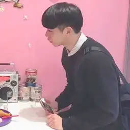 求另一半情侣头像 求另一半情侣头像