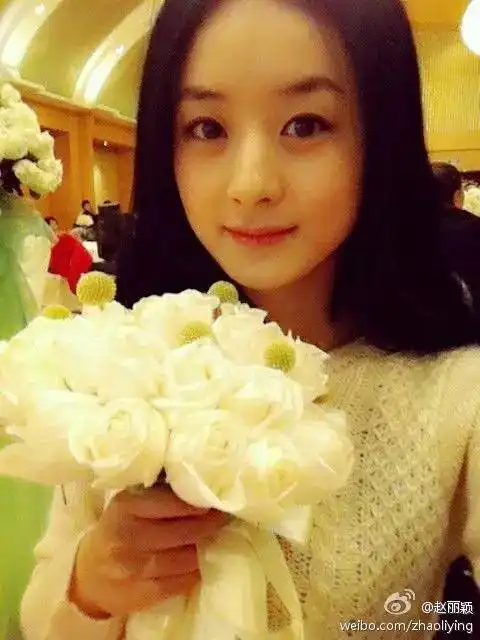 她出身农村,喝水都能被黑,用10年变成女神,活出18岁的模样 她出身农村,喝水都能被黑,用10年变成女神,活出18岁的模样