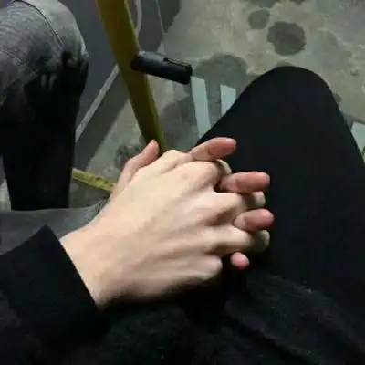  这个冬天找到了那个为你暖手的人吗