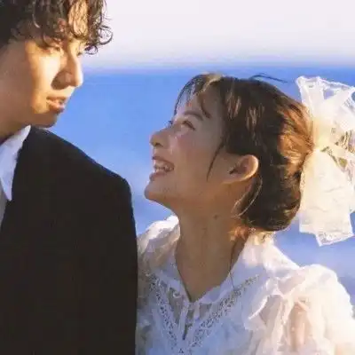  浪漫至极的官宣文案