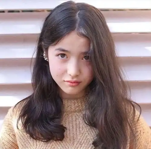 老君山红帽女情侣头像混