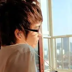  帮忙设计下情侣头像