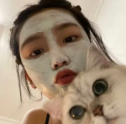  女孩子拍照不会摆造型一定要看看这组头像.