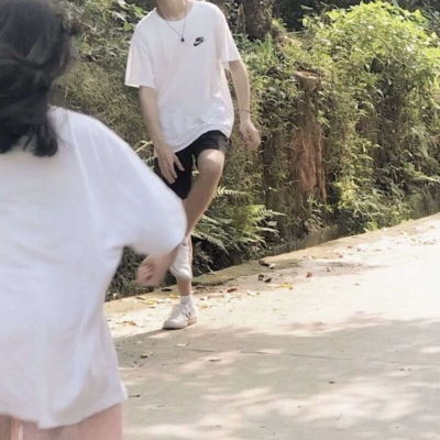  宸祠可爱唯美真人一对两张优质情侣头像我要个性网