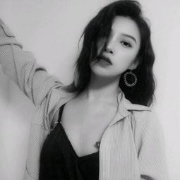  最新灰色系列女生qq头像超拽灰色