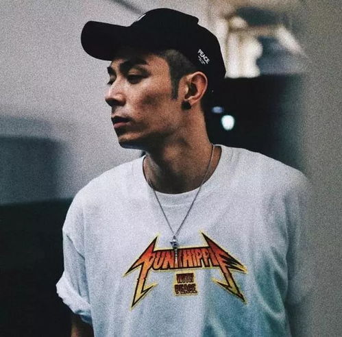  在香港,最懂穿搭的可不只有余文乐