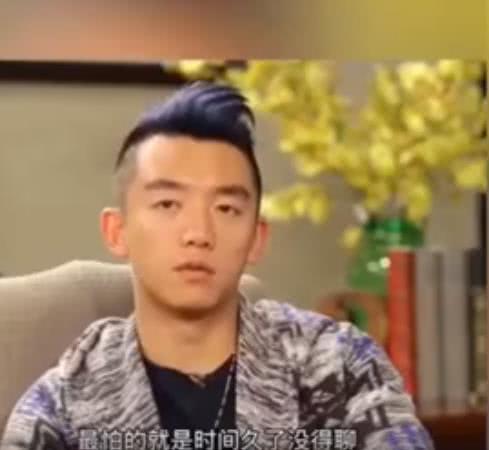  郑恺苗苗结婚,程晓玥点赞品牌博文表明态度,两人分手因各自太忙