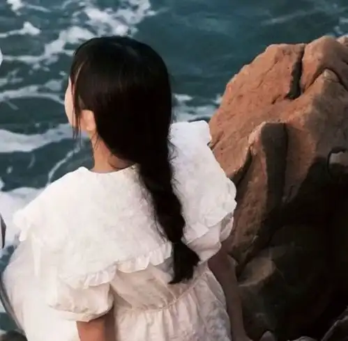 头像ins高级质感小众情