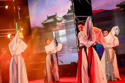  炫彩青春艺韵飞扬惠阳华附中学部第七届艺术节文艺汇演记