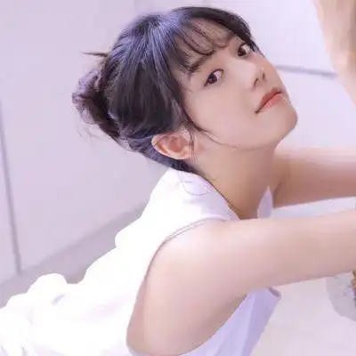  女人的体香是化妆品腌出来的真正的体香与之无关,它是性信息素