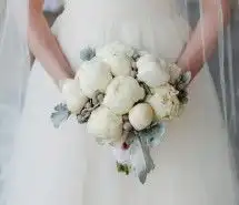  红色新郎新娘qq情侣头像动漫一左一右