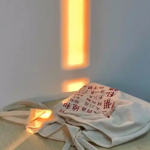  够你置顶很久的文案,句句精致,让人无法抗拒
