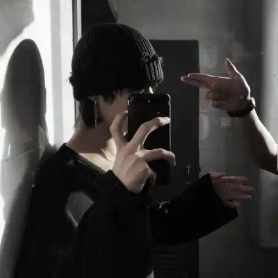  男生头像冰握久了泼杯冷水都觉男生头像我要个性网