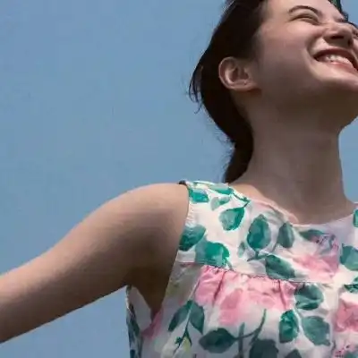  苏瓷唯美闺蜜女头成熟时尚精女生头像我要个性网