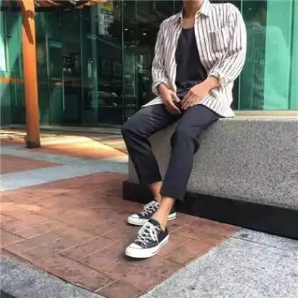 吸引寂寞女人的微信头像男生半身不露脸穿着打扮很时尚的  吸引寂寞女人的微信头像男生半身不露脸穿着打扮很时尚的