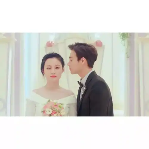  白边情侣头像
