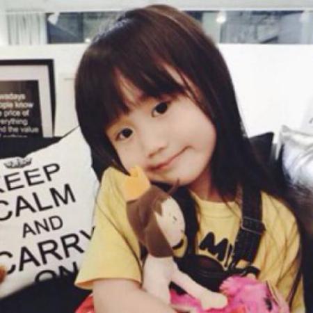  2020最新情侣头可爱萌小孩子一男,一女图片