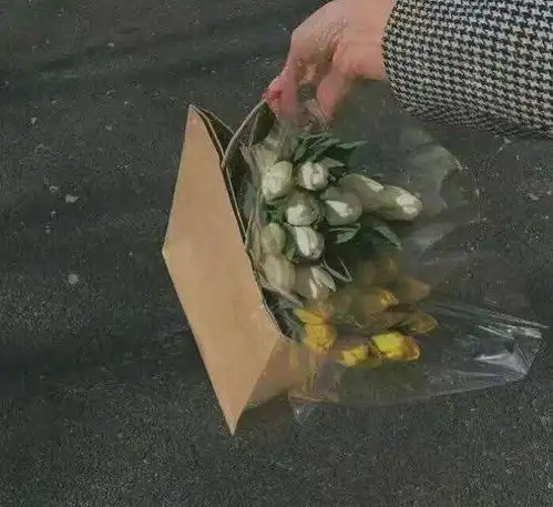  最近火了网易云热评,今天的你还好吗有没有被别人左右情绪