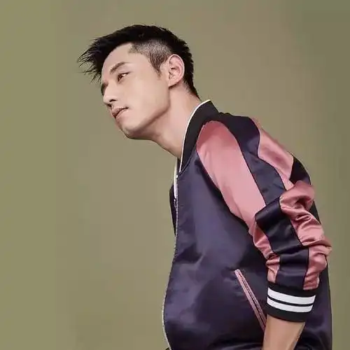  景甜和张继科是情侣头像还有多件同款,网友猜测这俩人在一起了