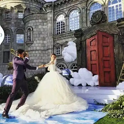  这对不要脸的情侣又来中国了,婚后旅行颜值又刷高了