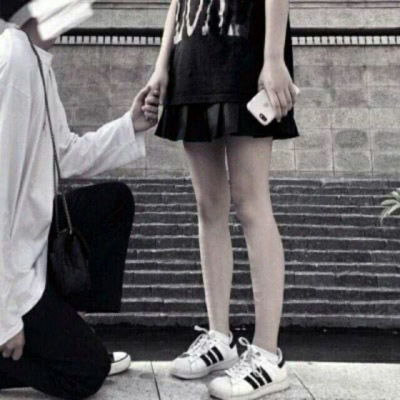  抖音流行部位情侣头像一男一女图片娶了个疯婆娘