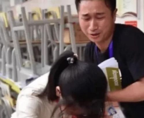  当年高考忘涂答题卡的女孩,下跪请求老师给一次机会,后来结果怎样