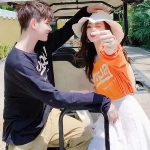 婚纱头像个性情侣头像塔