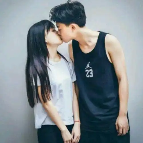 第一次见男友爸妈,准婆婆笑着给我6000红包,回家后我提出分手  第一次见男友爸妈,准婆婆笑着给我6000红包,回家后我提出分手